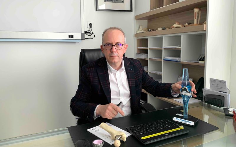 Dr Guillaume Lorton — Chirurgien orthopédiste à Dijon